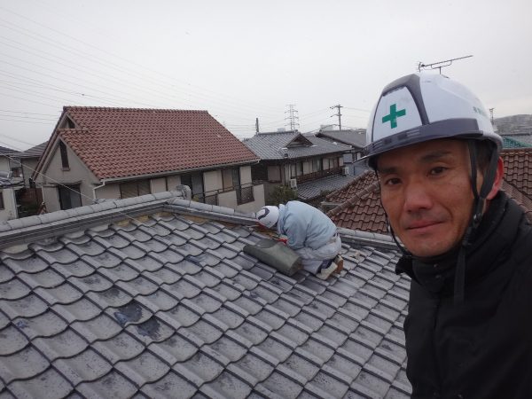 屋根瓦の補修工事サムネイル