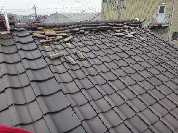 崩れている屋根がすごく多いですサムネイル